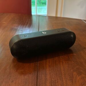 Black Beats Pill